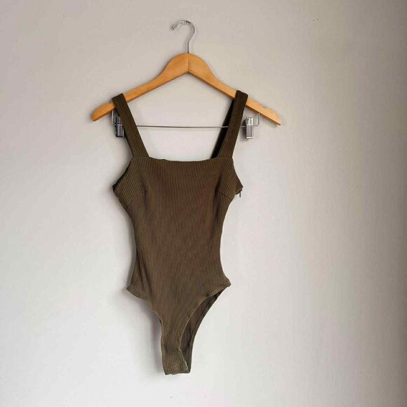 Princess Polly Green Ribbed Seamless Bodysuit Size 8 - Picture 1 of 6